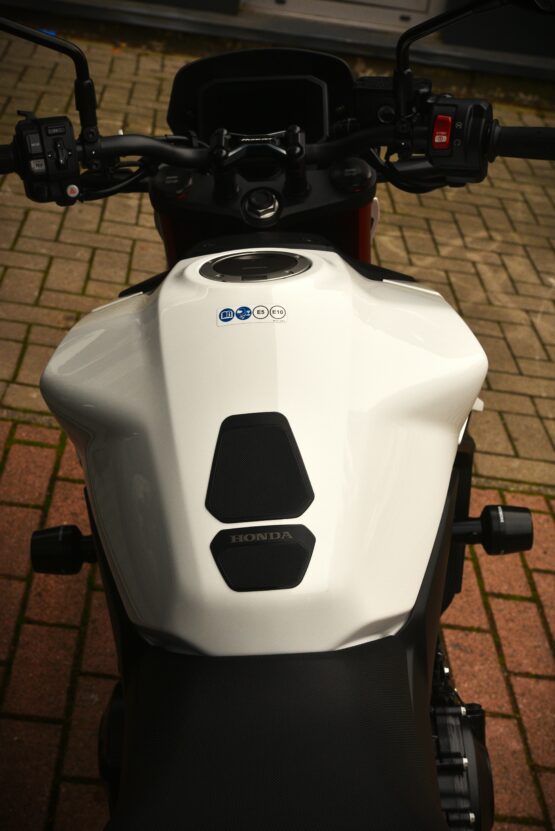 HONDA CB 750 HORNET – Image 7