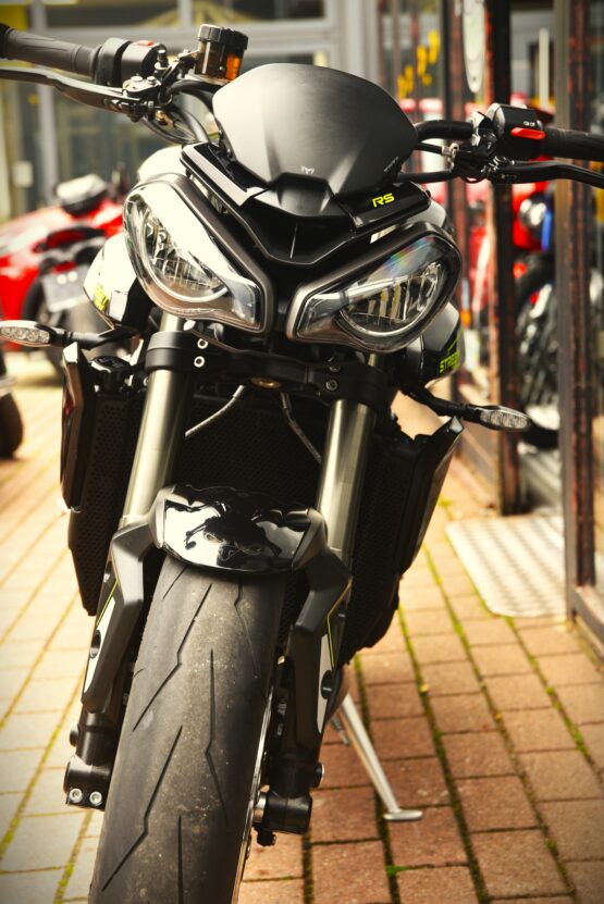 TRIUMPH 765 STREET TRIPLE RS 2025 – Image 6
