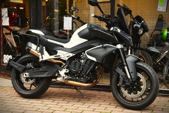 CF MOTO 800 NK ADVANCED