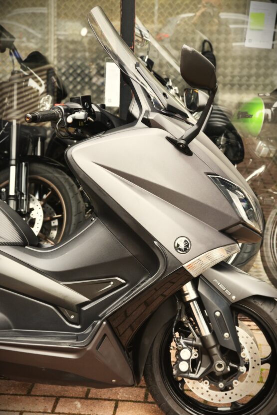 YAMAHA T-MAX 530 – Image 4