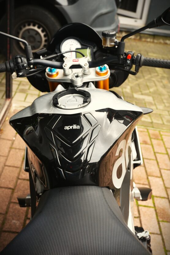 APRILIA TUONO V4 1100 FACTORY – Image 7