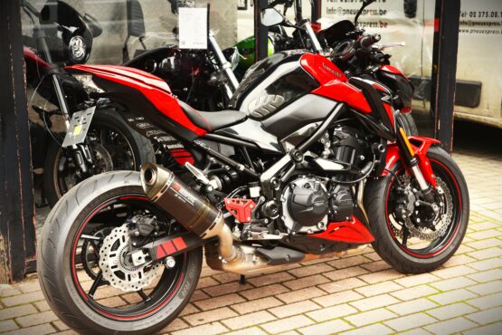 KAWASAKI Z 900 PERFORMANCE – Image 3