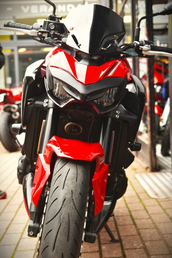 KAWASAKI Z 900 PERFORMANCE – Image 6