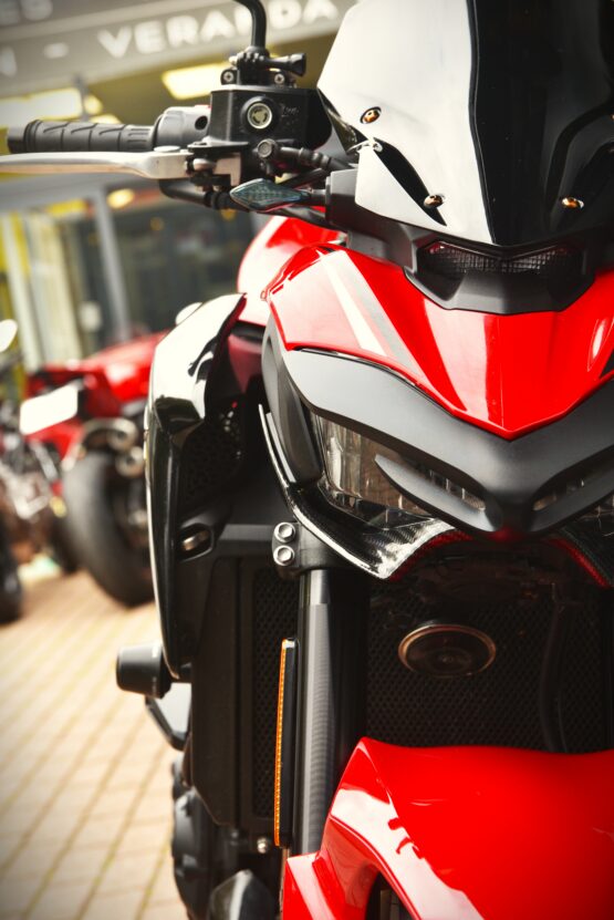 KAWASAKI Z 900 PERFORMANCE – Image 9