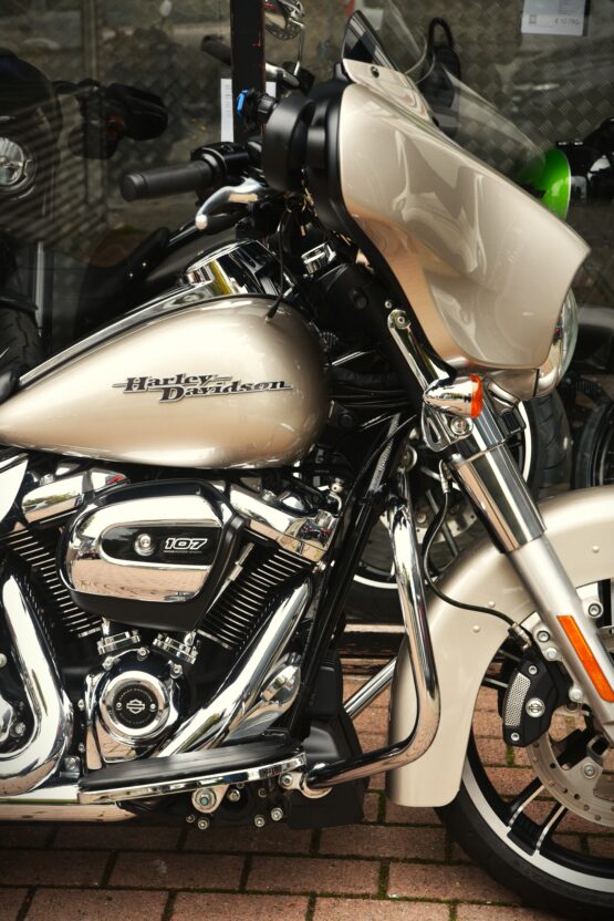 HARLEY DAVIDSON 107 STREET GLIDE – Image 4