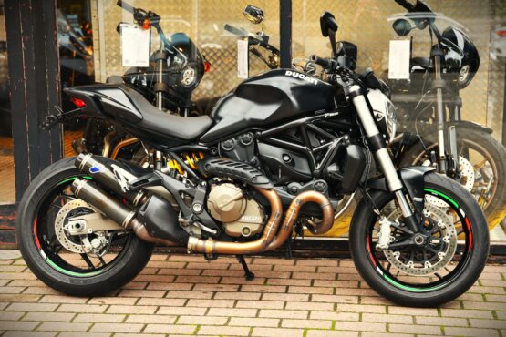 DUCATI MONSTER 821 – Image 2