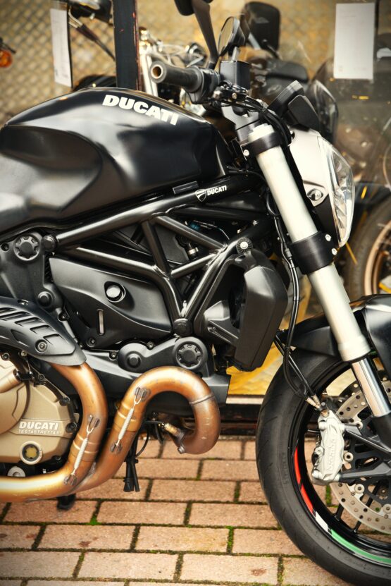 DUCATI MONSTER 821 – Image 4
