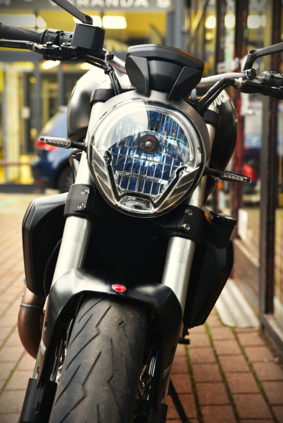 DUCATI MONSTER 821 – Image 5