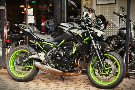 KAWASAKI Z 650