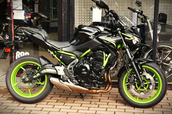 KAWASAKI Z 650 – Image 2