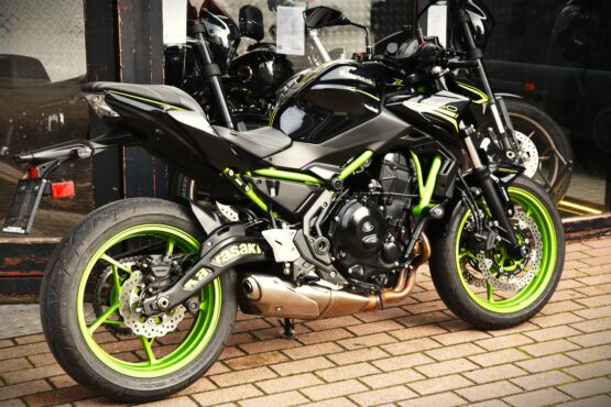 KAWASAKI Z 650 – Image 3