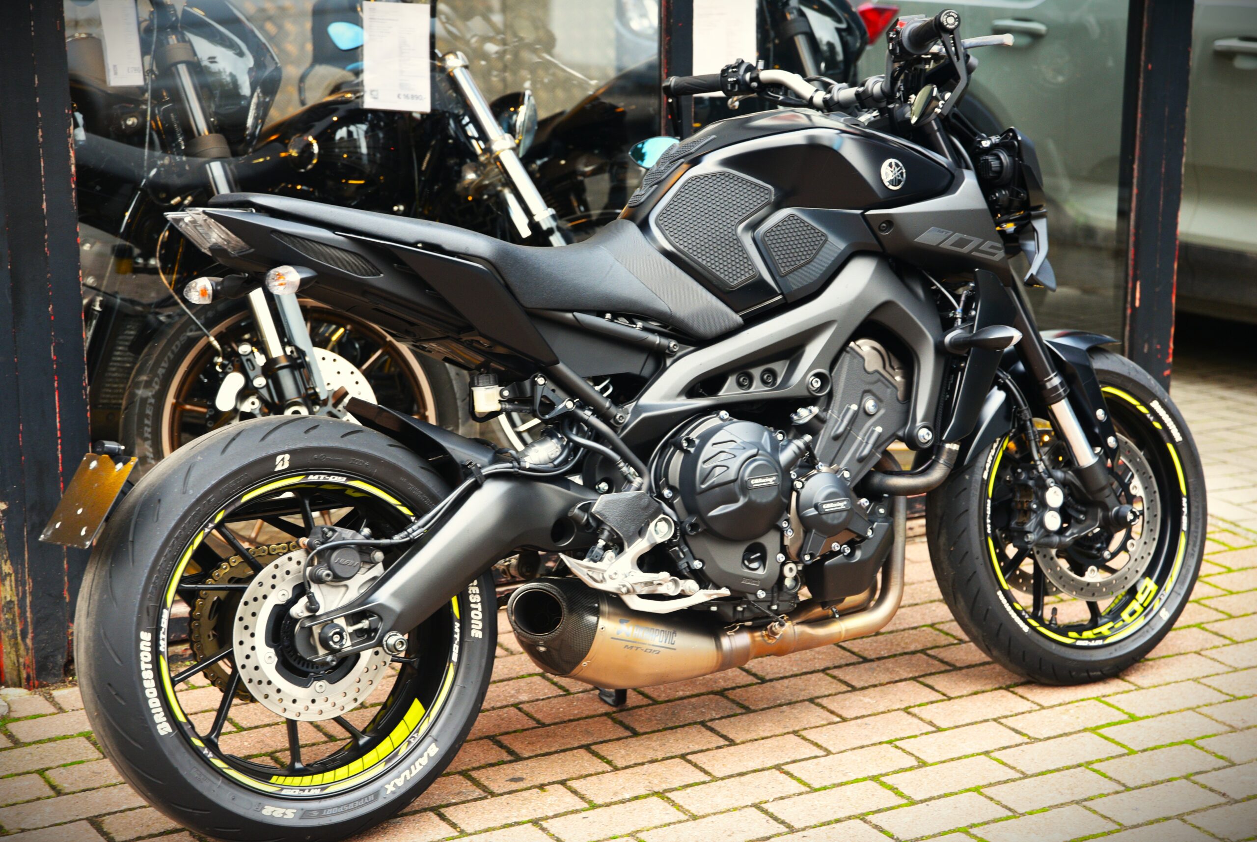 YAMAHA MT-09 – Image 3