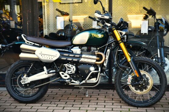 TRIUMPH SCRAMBLER 1200 STEVE MCQUEEN EDITION – Image 2