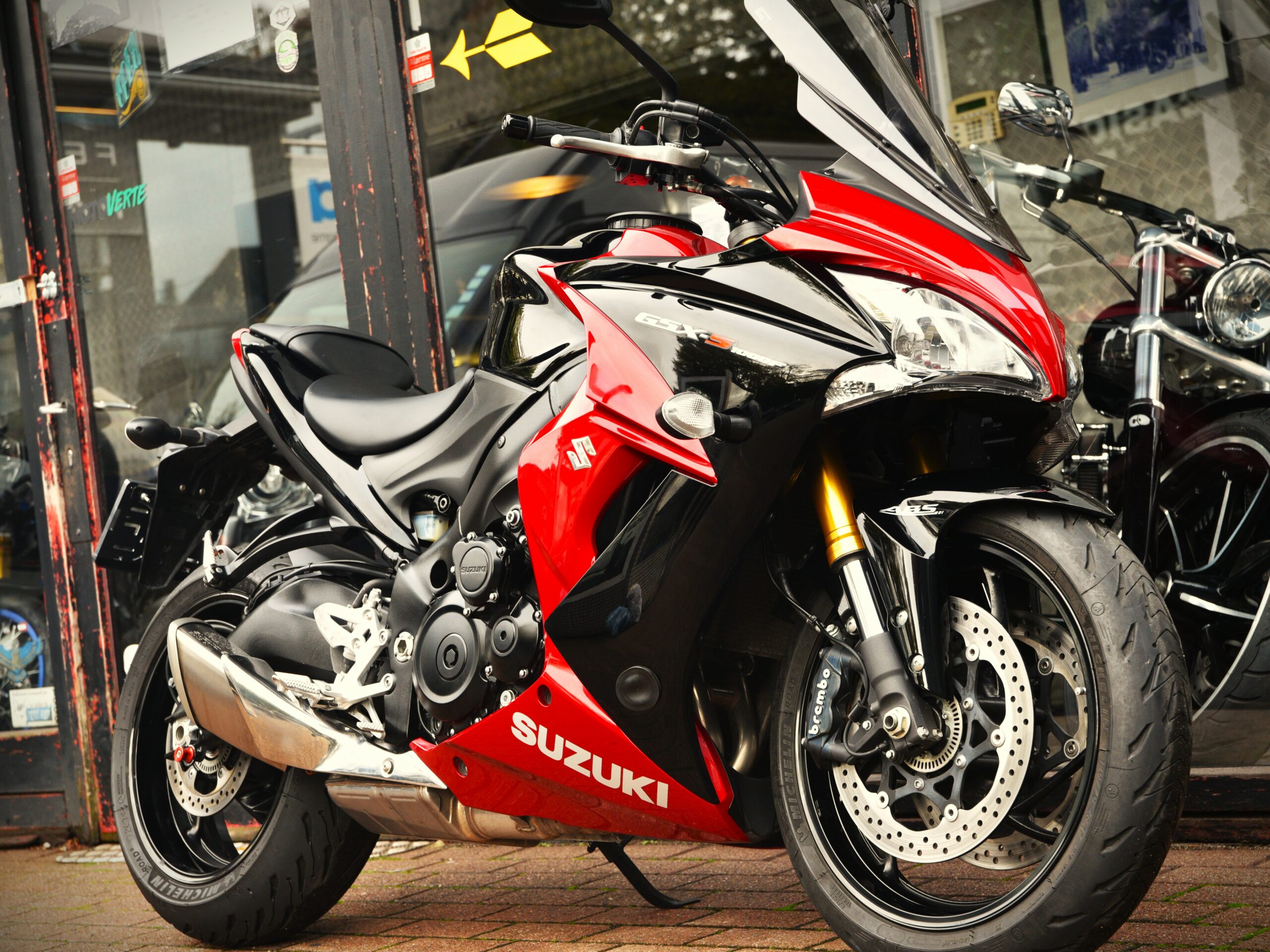 SUZUKI GSX-S 1000 F – Image 5