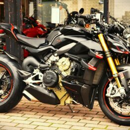 DUCATI STREETFIGHTER V4S