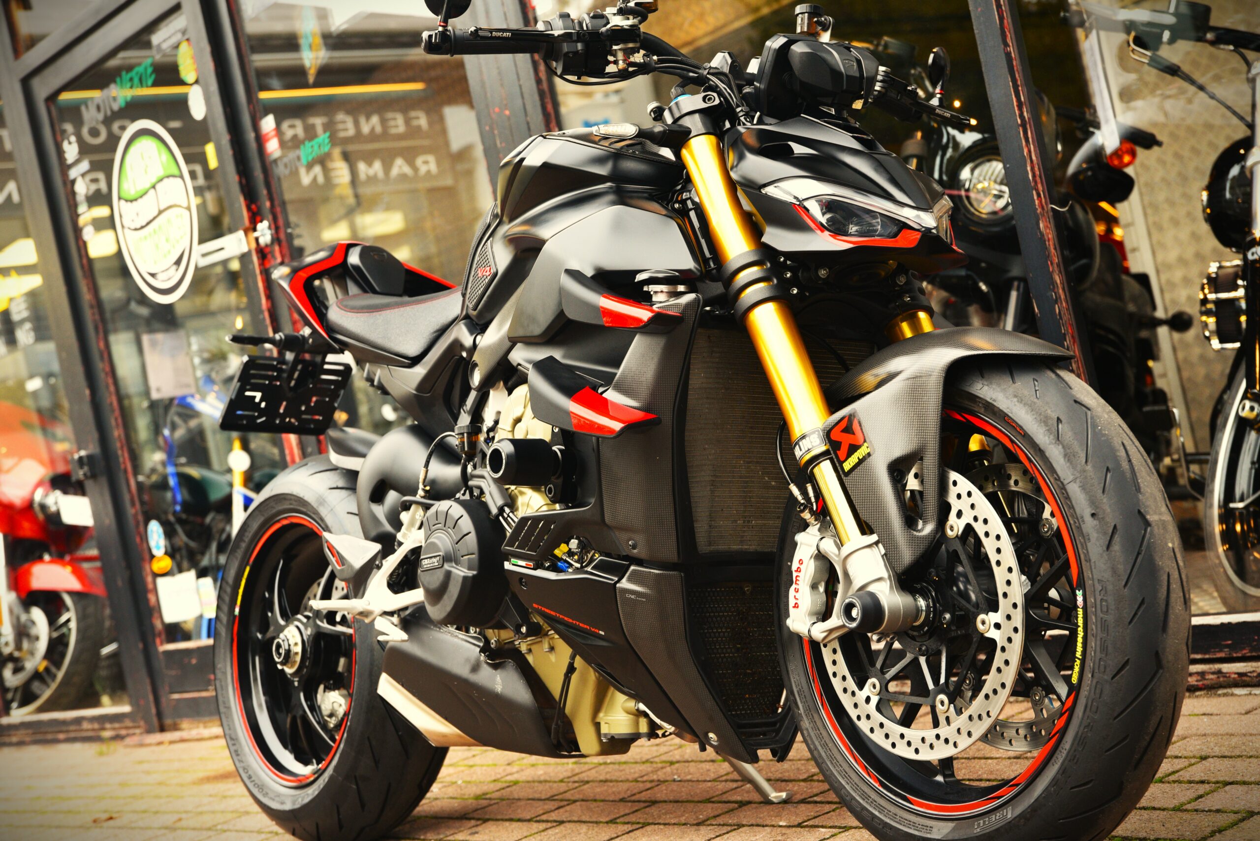 DUCATI STREETFIGHTER V4S – Image 5
