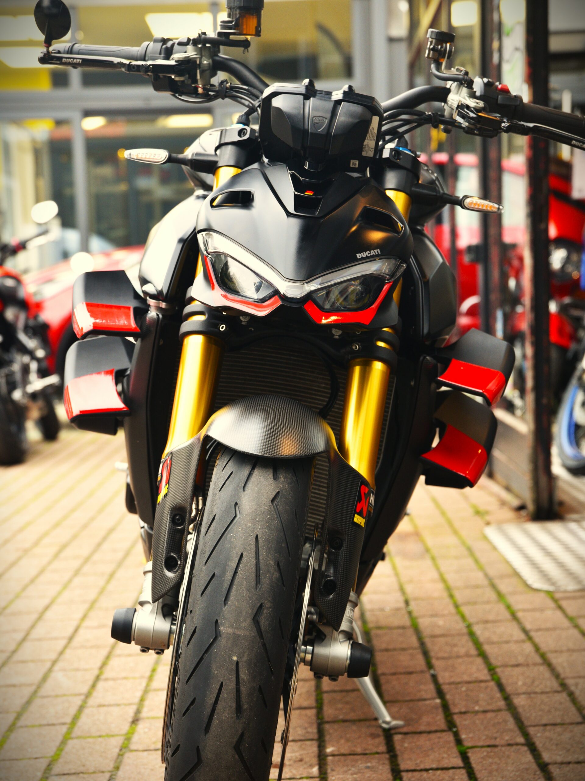 DUCATI STREETFIGHTER V4S – Image 6
