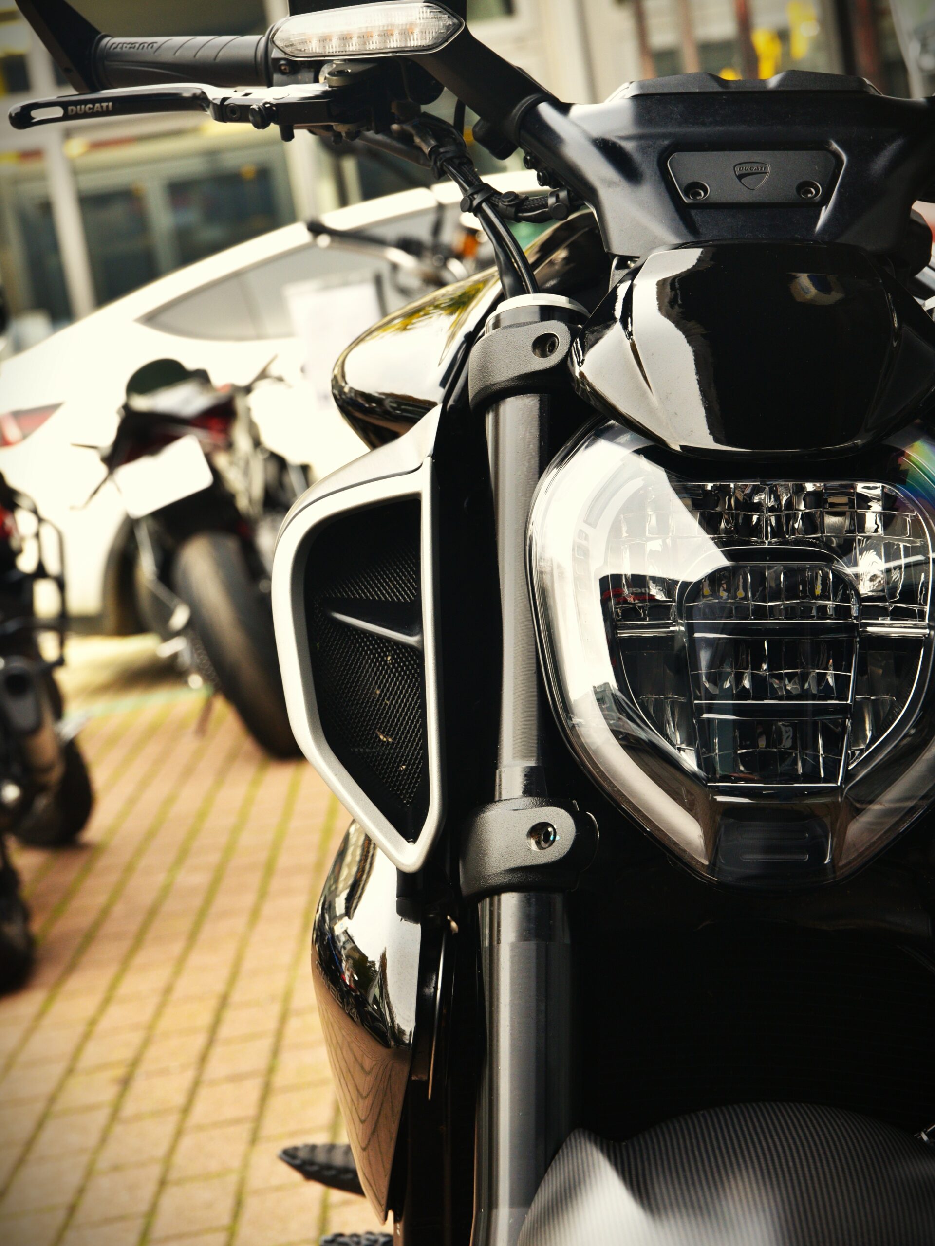 DUCATI DIAVEL V4 – Image 8