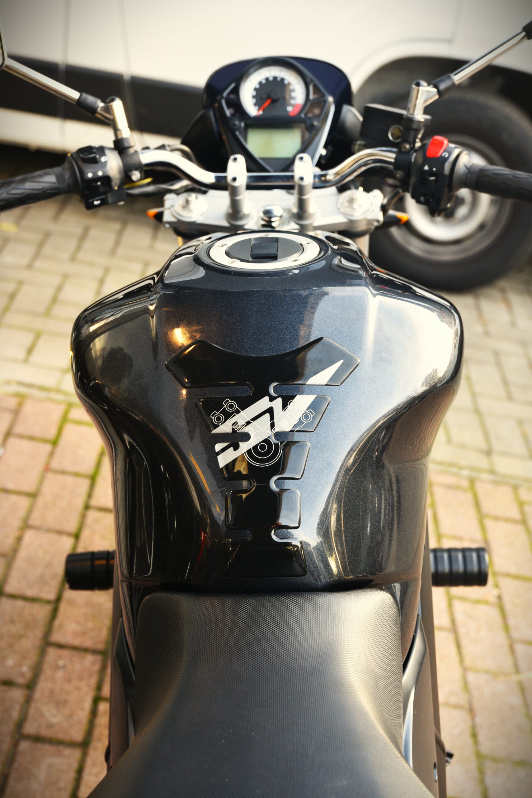 SUZUKI SV 650 – Image 7