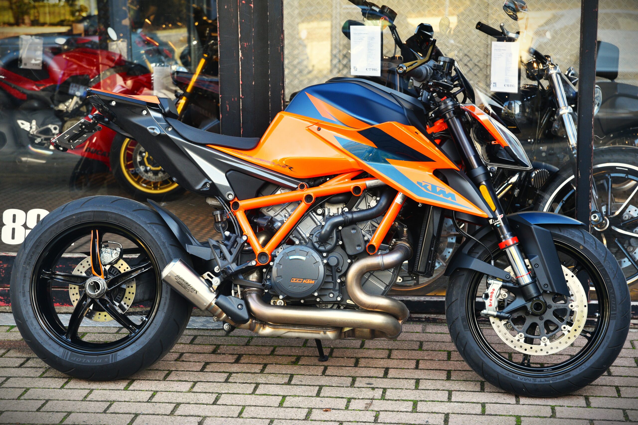 KTM 1290 SUPER DUKE R – Image 2