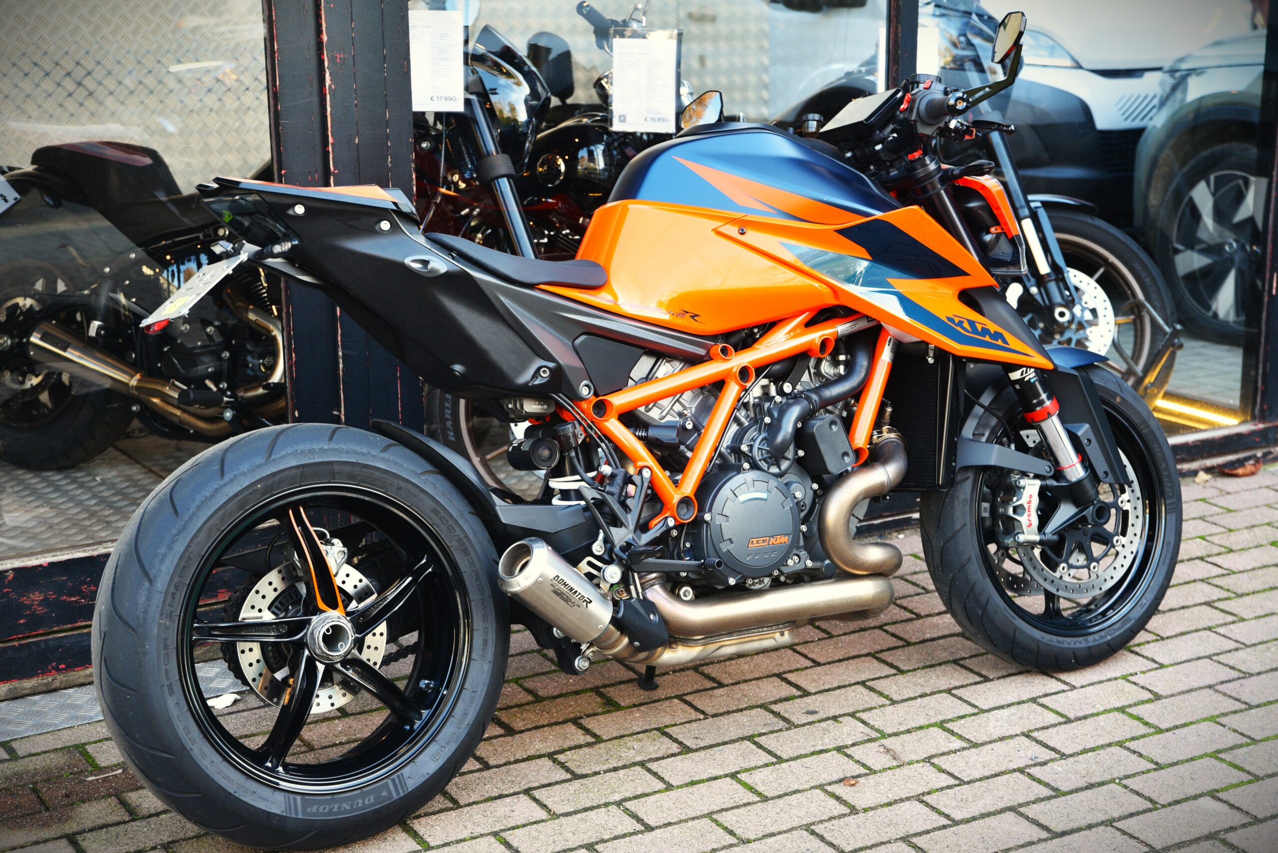 KTM 1290 SUPER DUKE R – Image 3