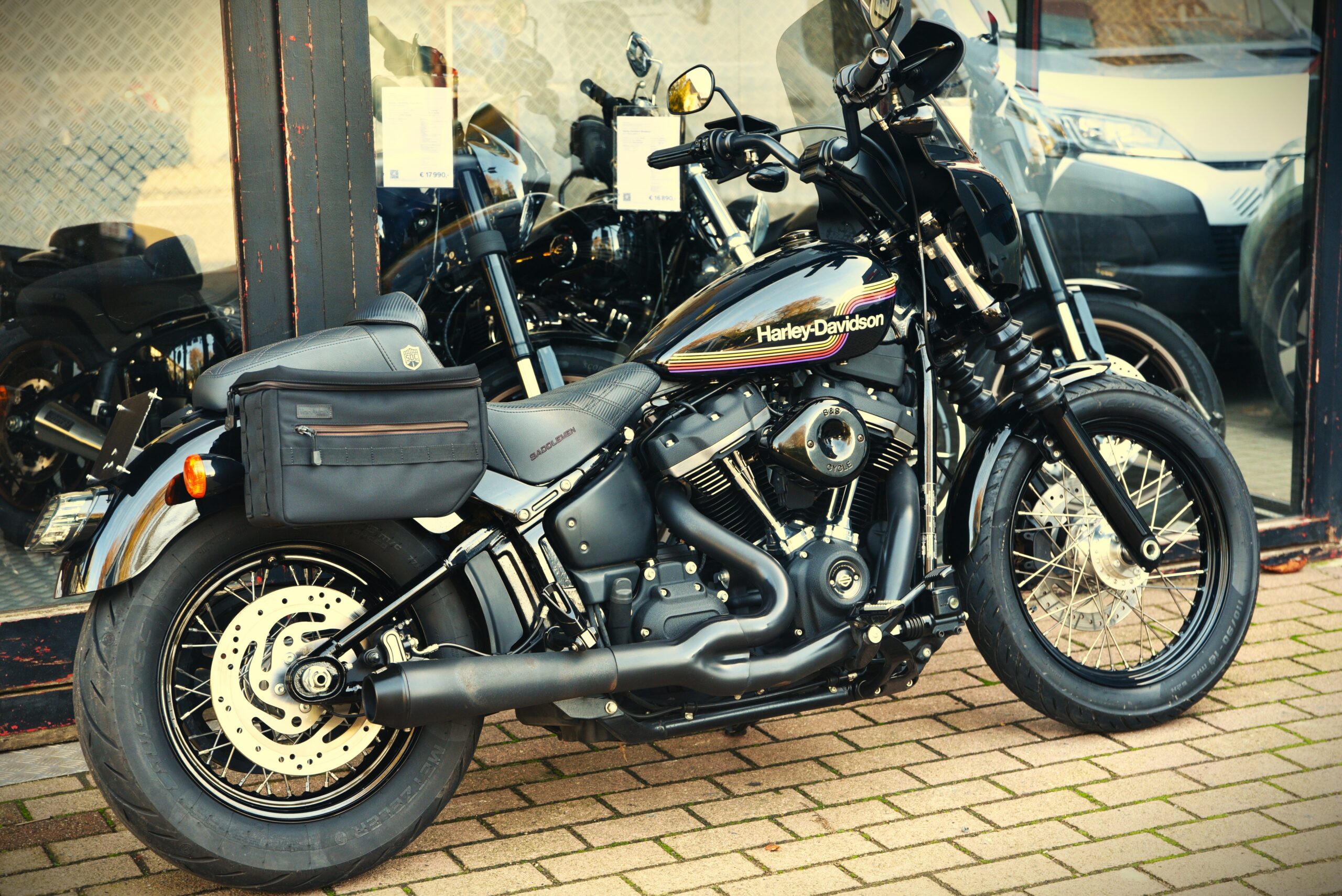 HARLEY DAVIDSON 107 STREET BOB – Image 3