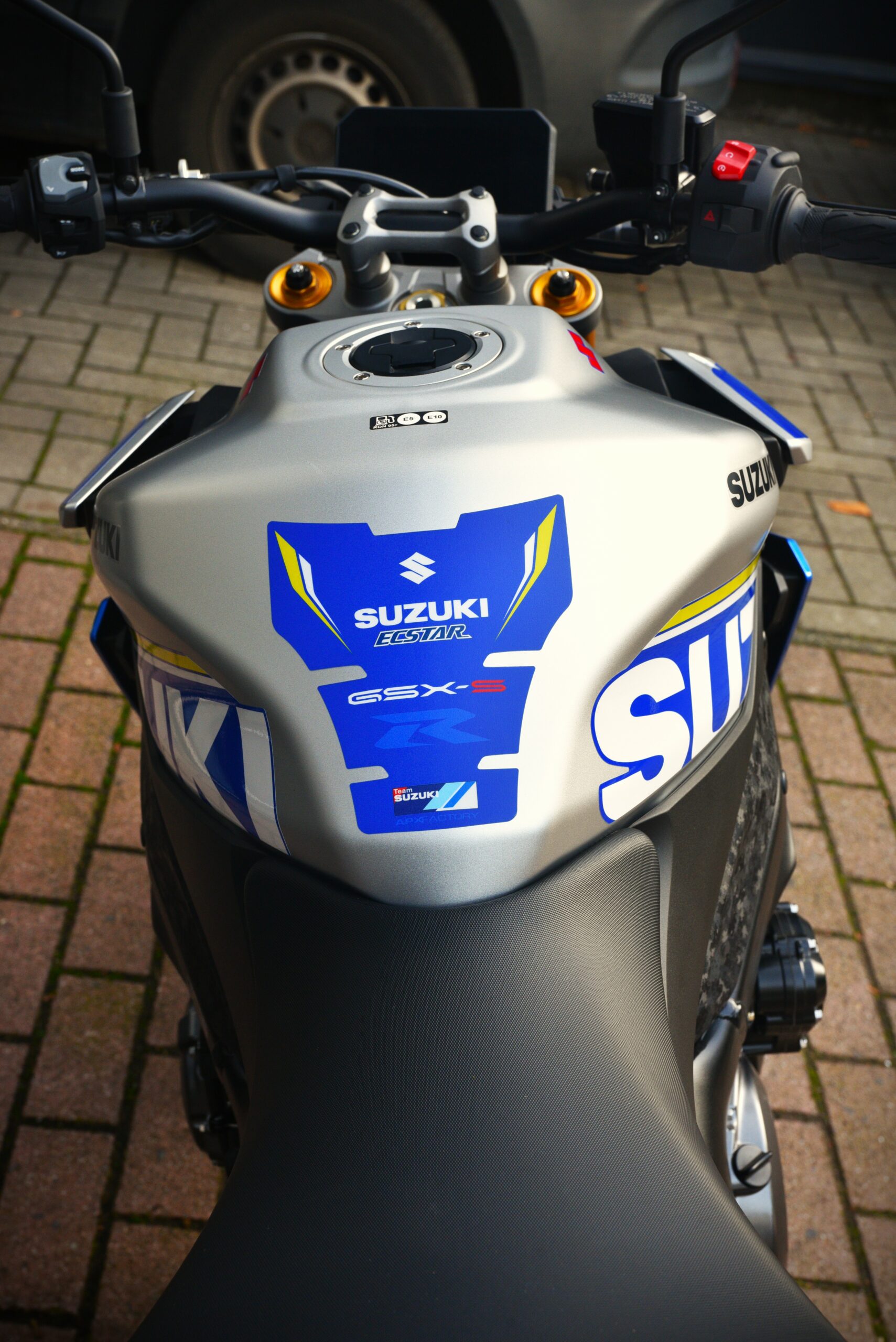 SUZUKI GSX-S 1000 – Image 7