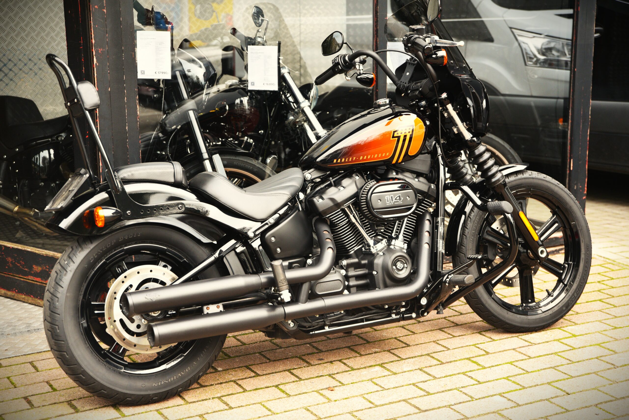 HARLEY DAVIDSON STREET BOB 114 – Image 3