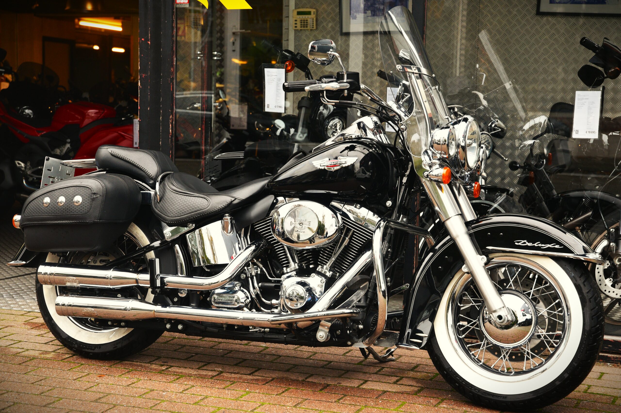 HARLEY DAVIDSON 103 SOFTAIL DELUXE