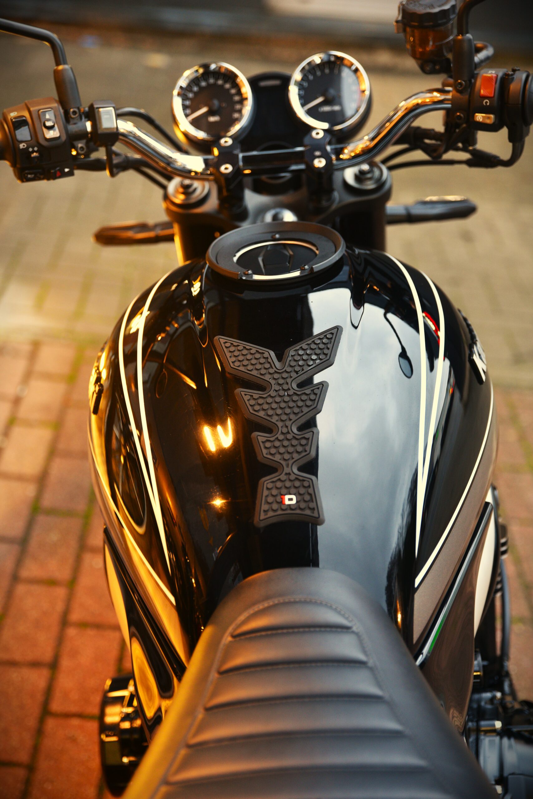 KAWASAKI Z 900 RS – Image 7