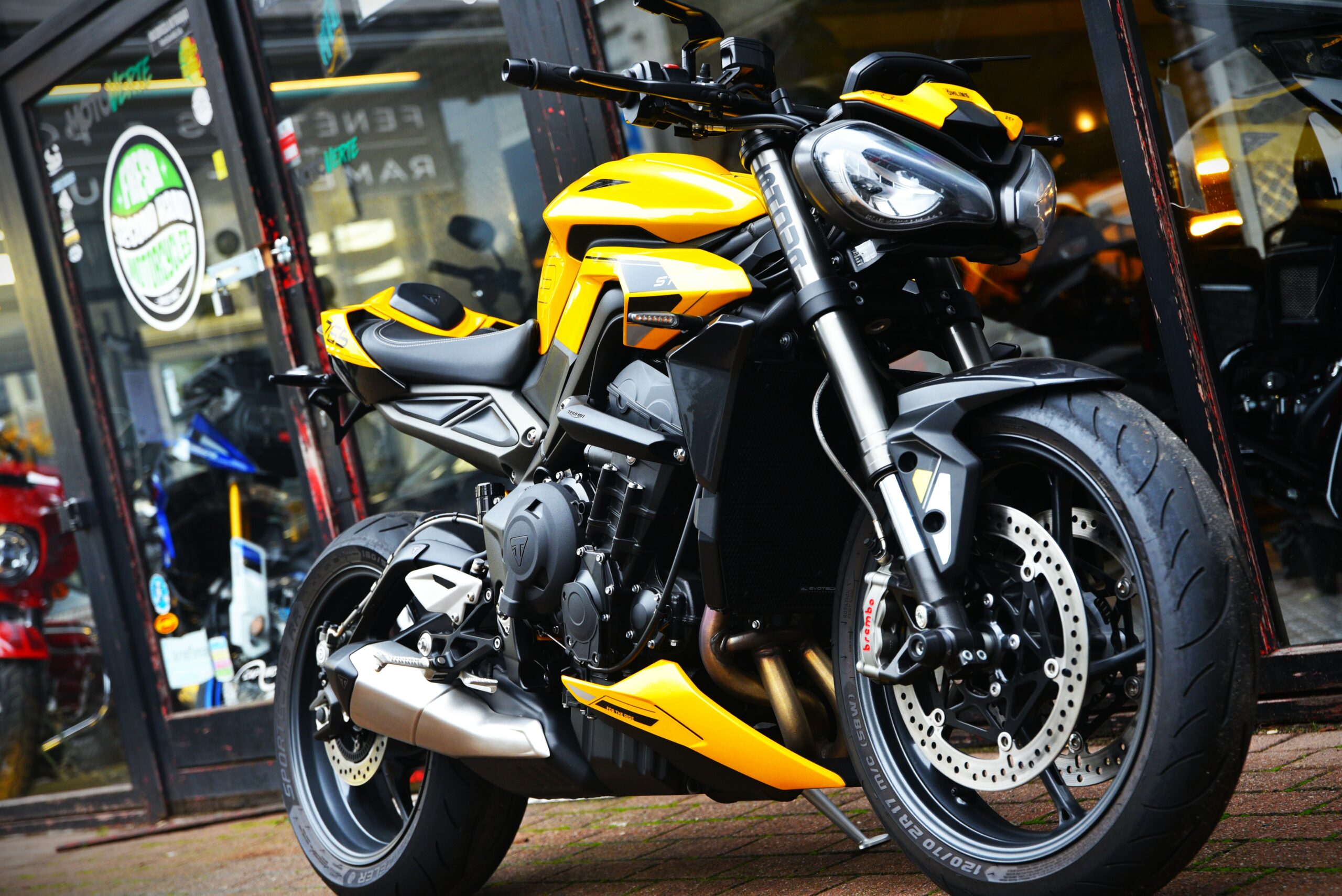 TRIUMPH 765 STREET TRIPLE RS – Image 5