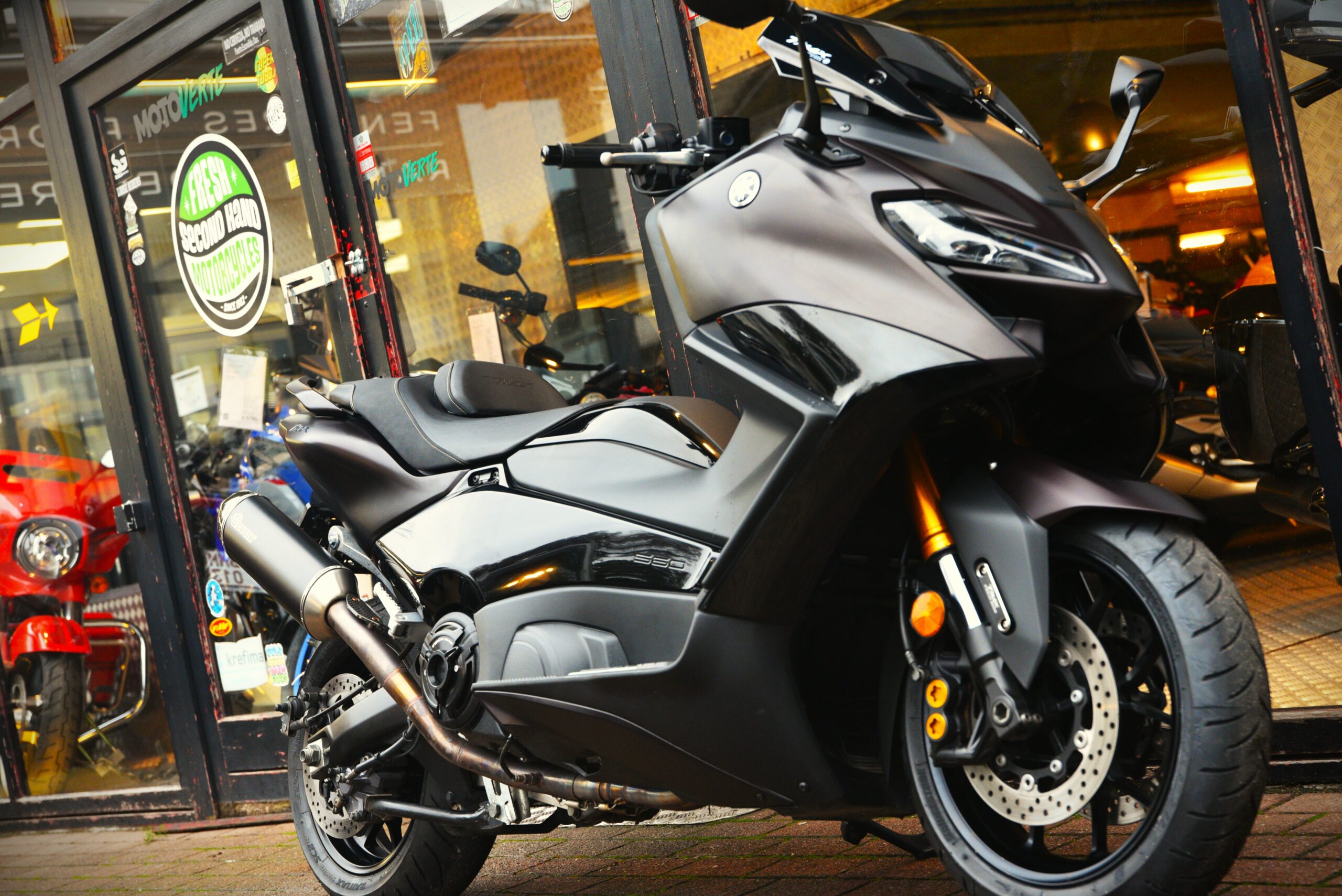 YAMAHA TMAX 560 TECH MAX – Image 5