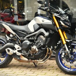 YAMAHA MT-09 SP