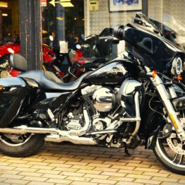 HARLEY DAVIDSON 103 STREET GLIDE SPECIAL