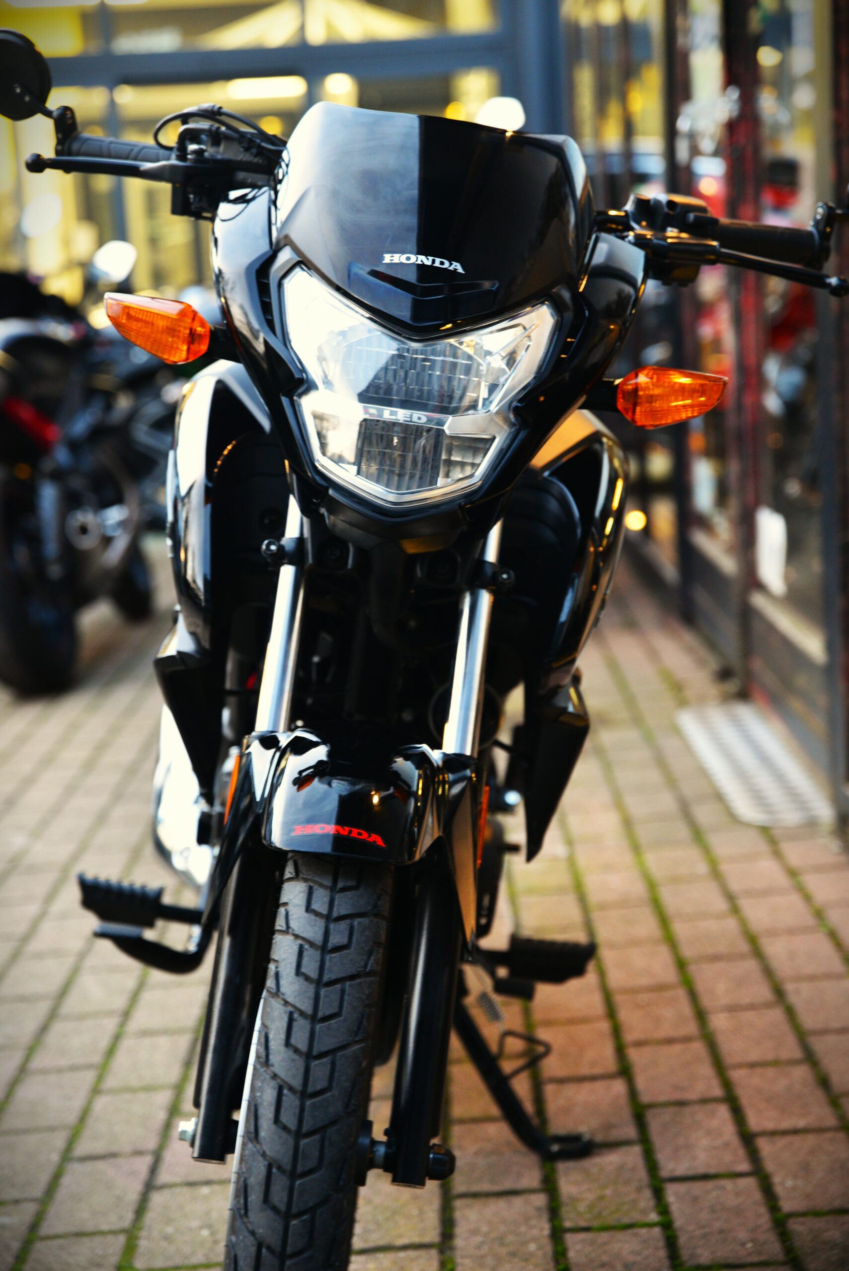 HONDA CB 125 F – Image 6