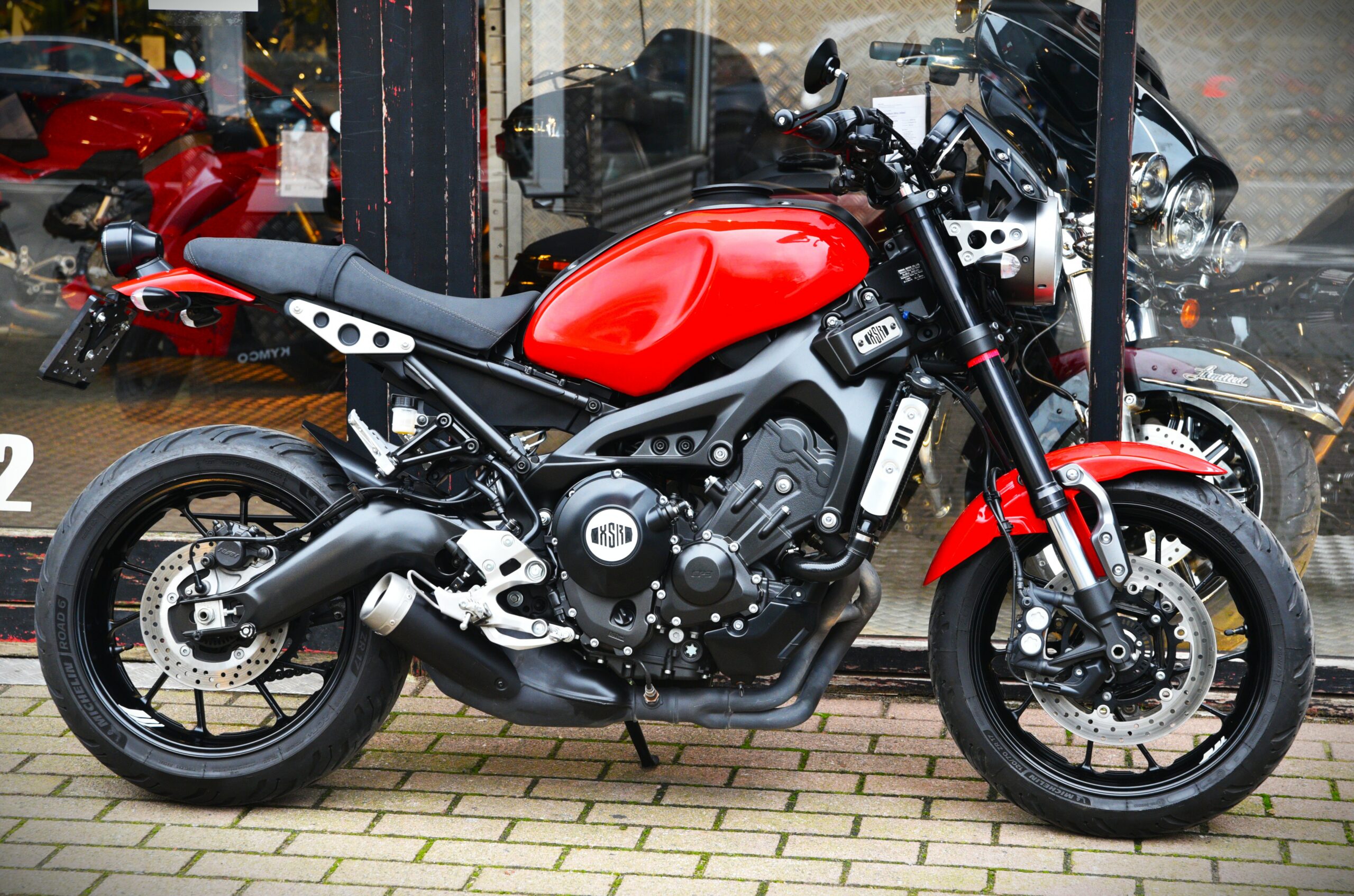 YAMAHA XSR 900 – Image 2