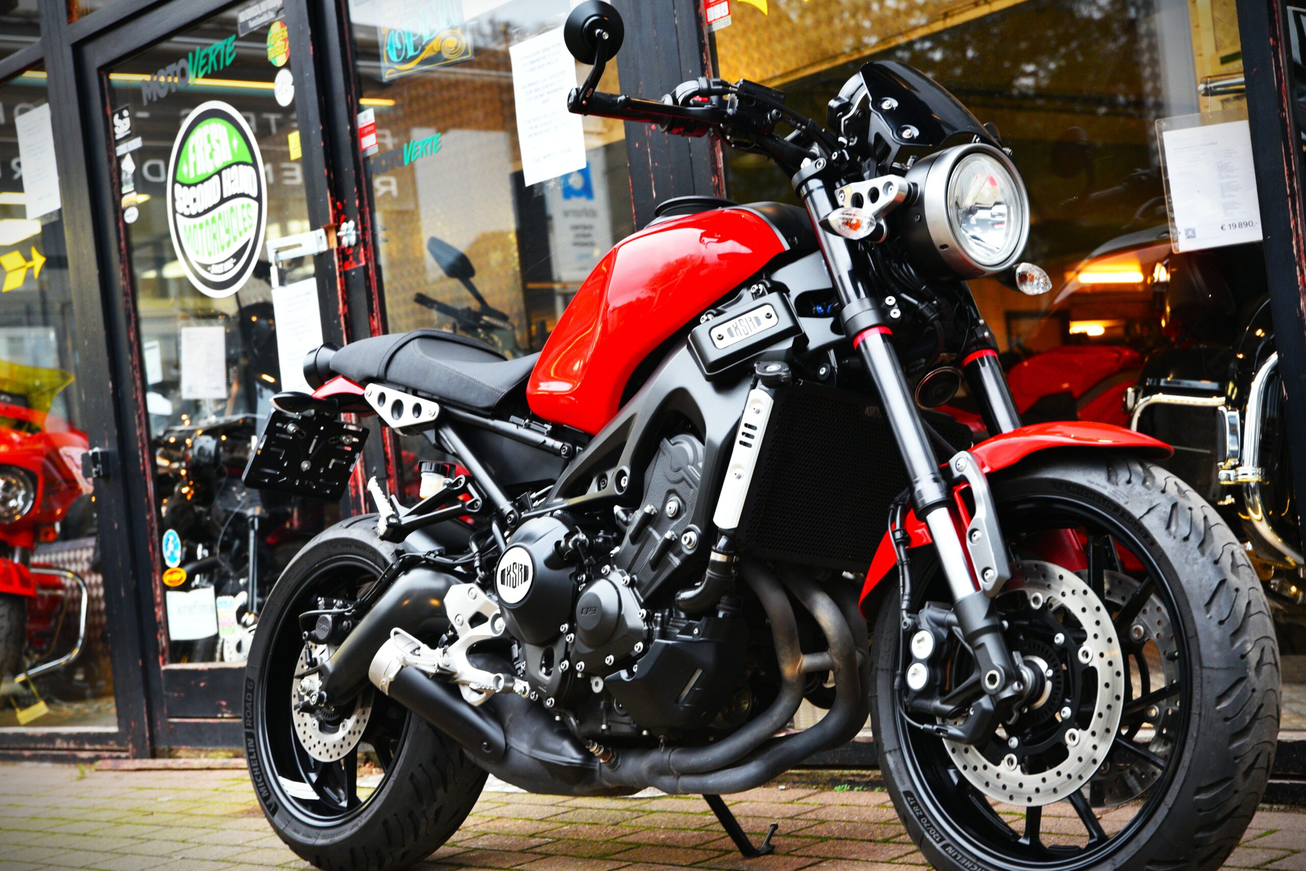 YAMAHA XSR 900 – Image 5
