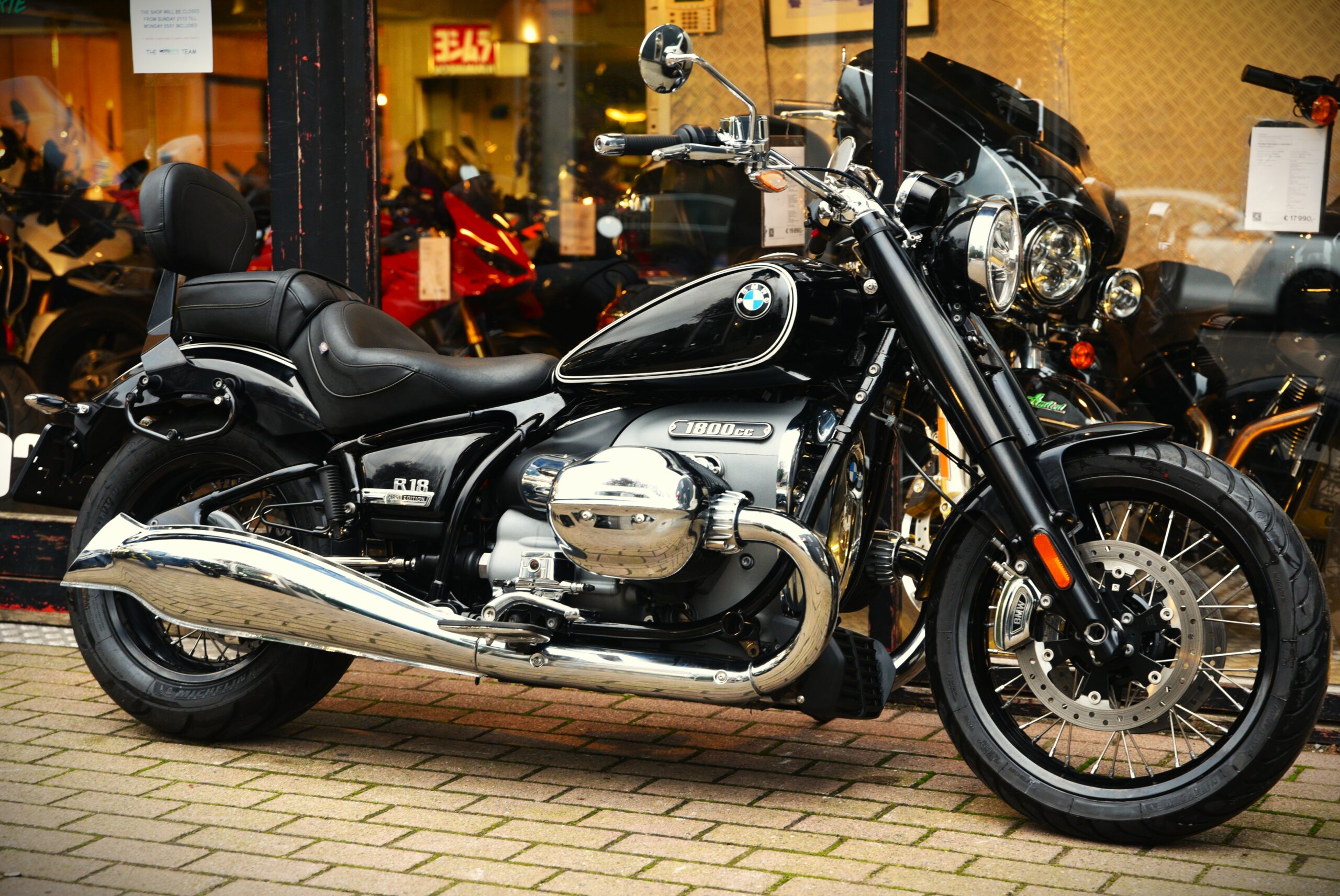 BMW R 18 FIRST EDITION