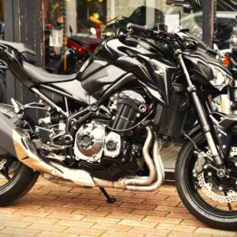 KAWASAKI Z 900