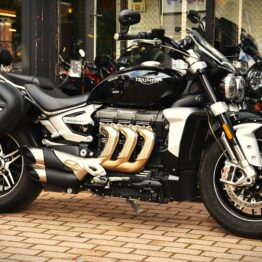 TRIUMPH 2500 ROCKET 3 GT