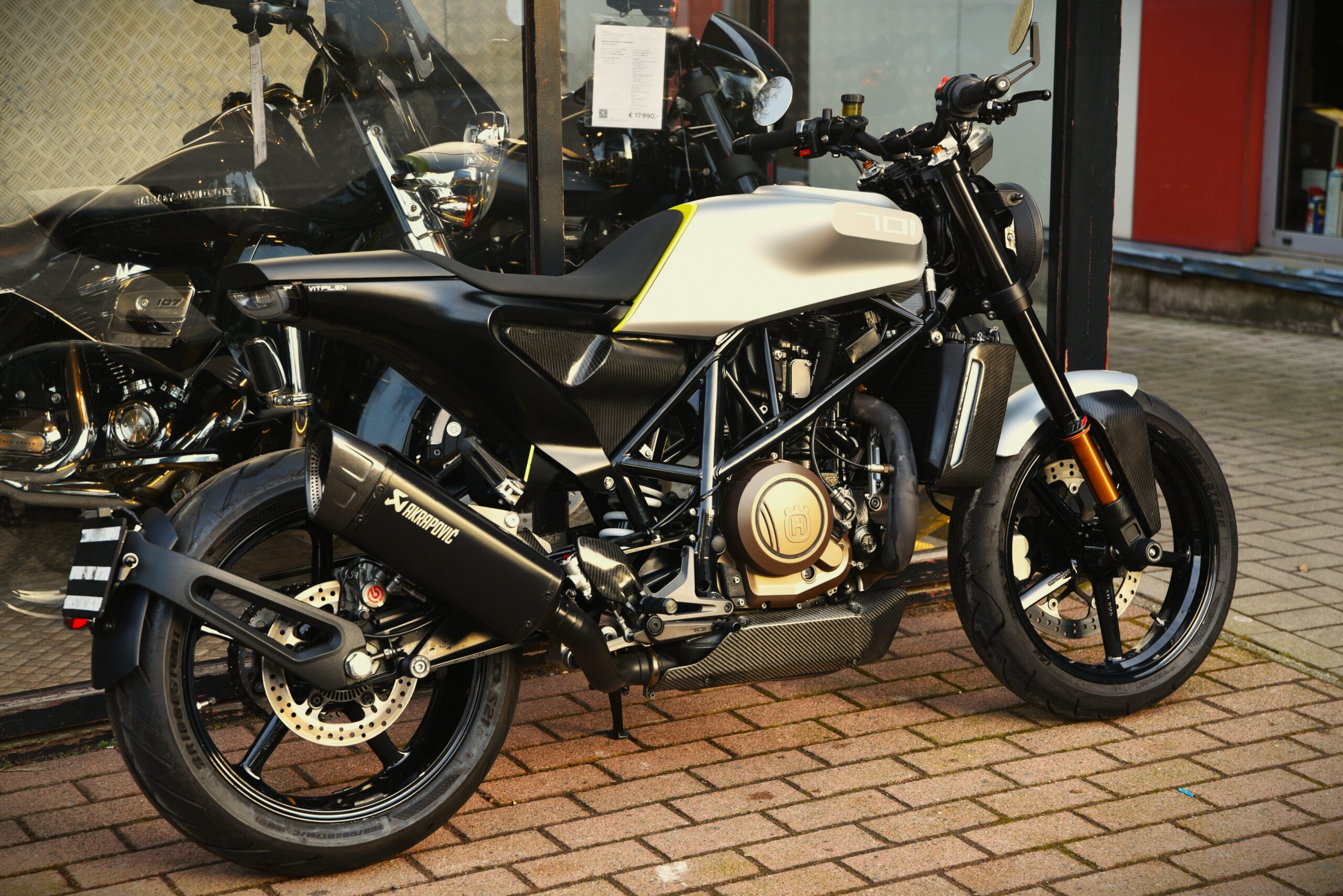 HUSQVARNA VITPILEN 701 – Image 3