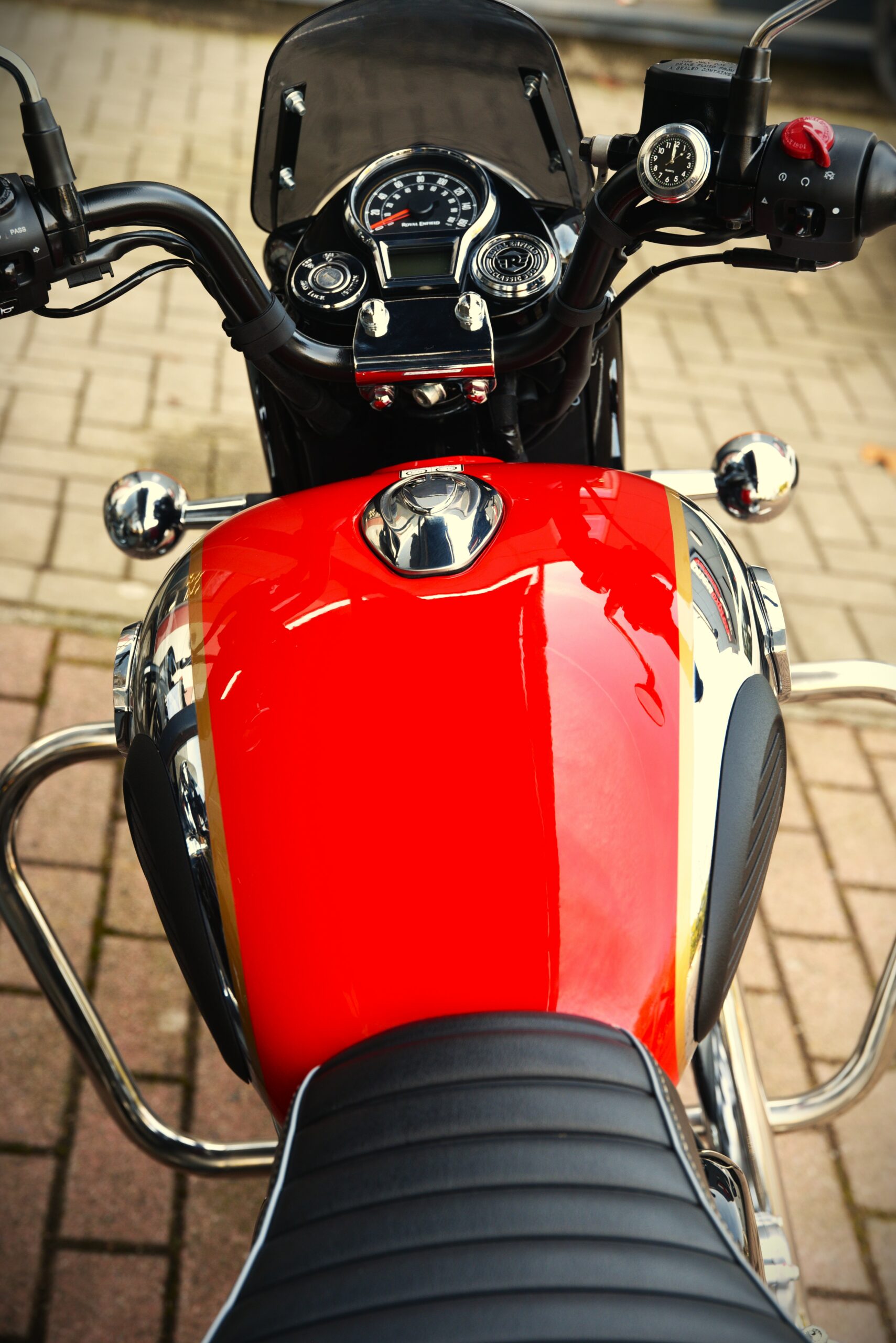 ROYAL ENFIELD CLASSIC 350 – Image 7