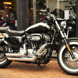 HARLEY DAVIDSON 1200 CUSTOM