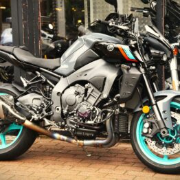 YAMAHA MT-10