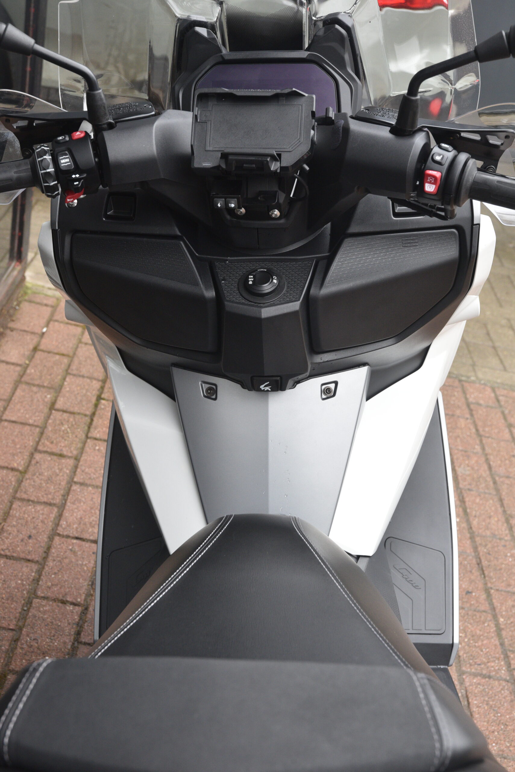 BMW C 400 GT – Image 7