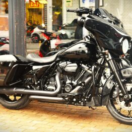 HARLEY DAVIDSON 114 STREET GLIDE SPECIAL