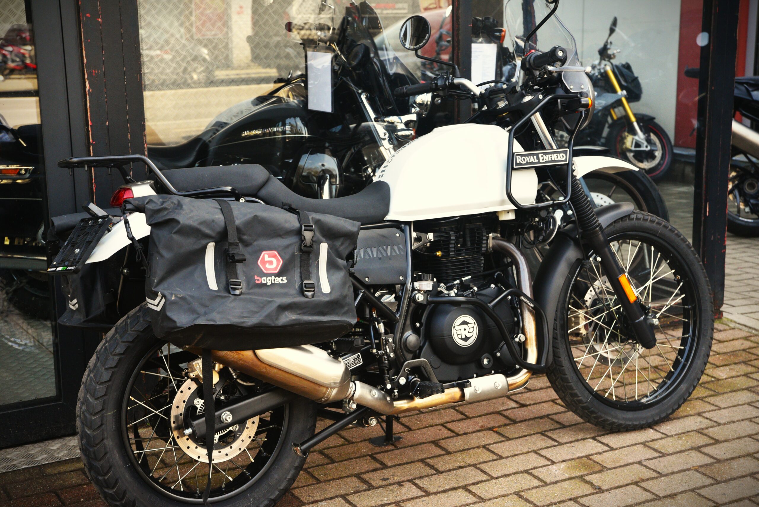 ROYAL ENFIELD HIMALAYAN 410 – Image 3