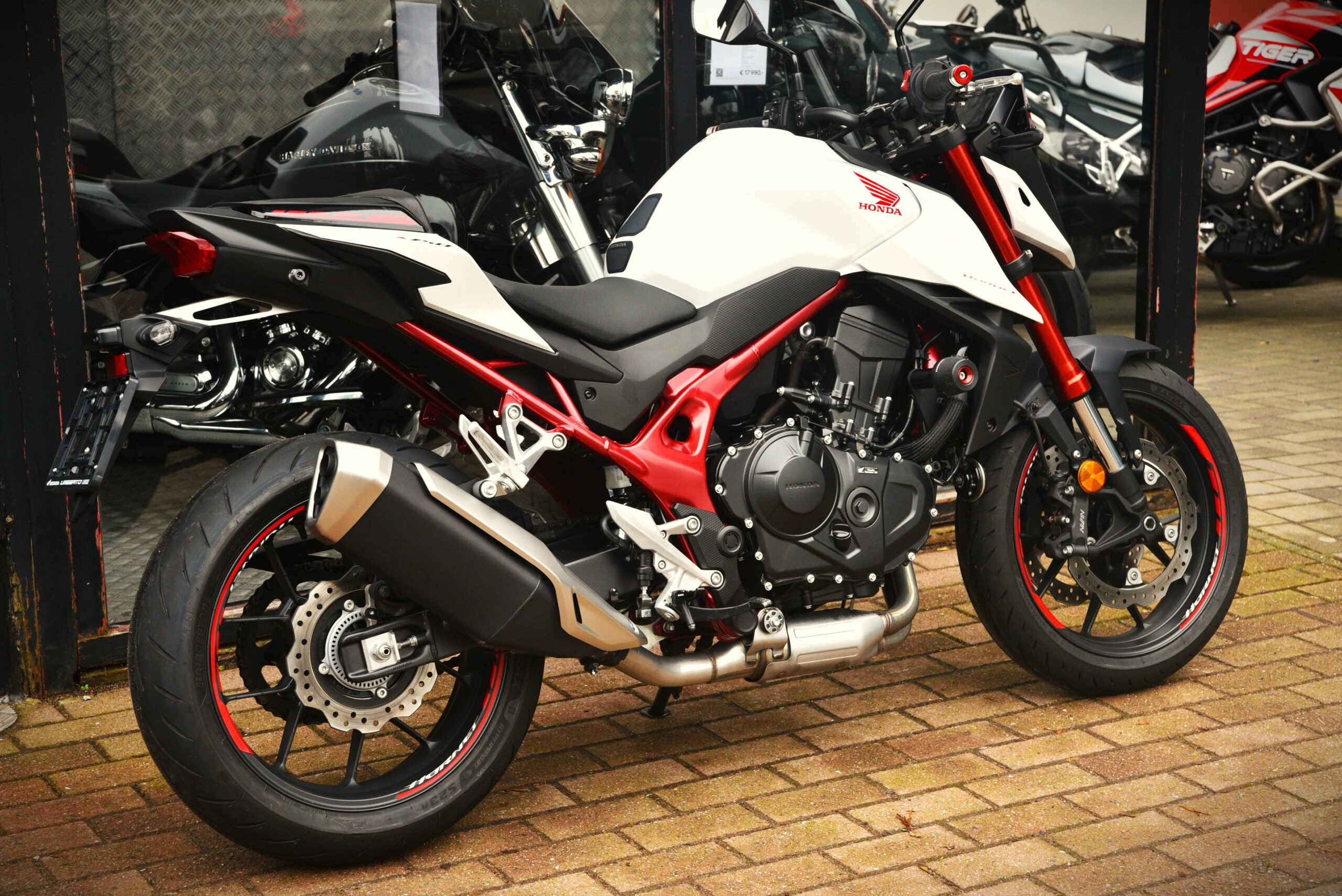 HONDA CB 750 HORNET – Image 3