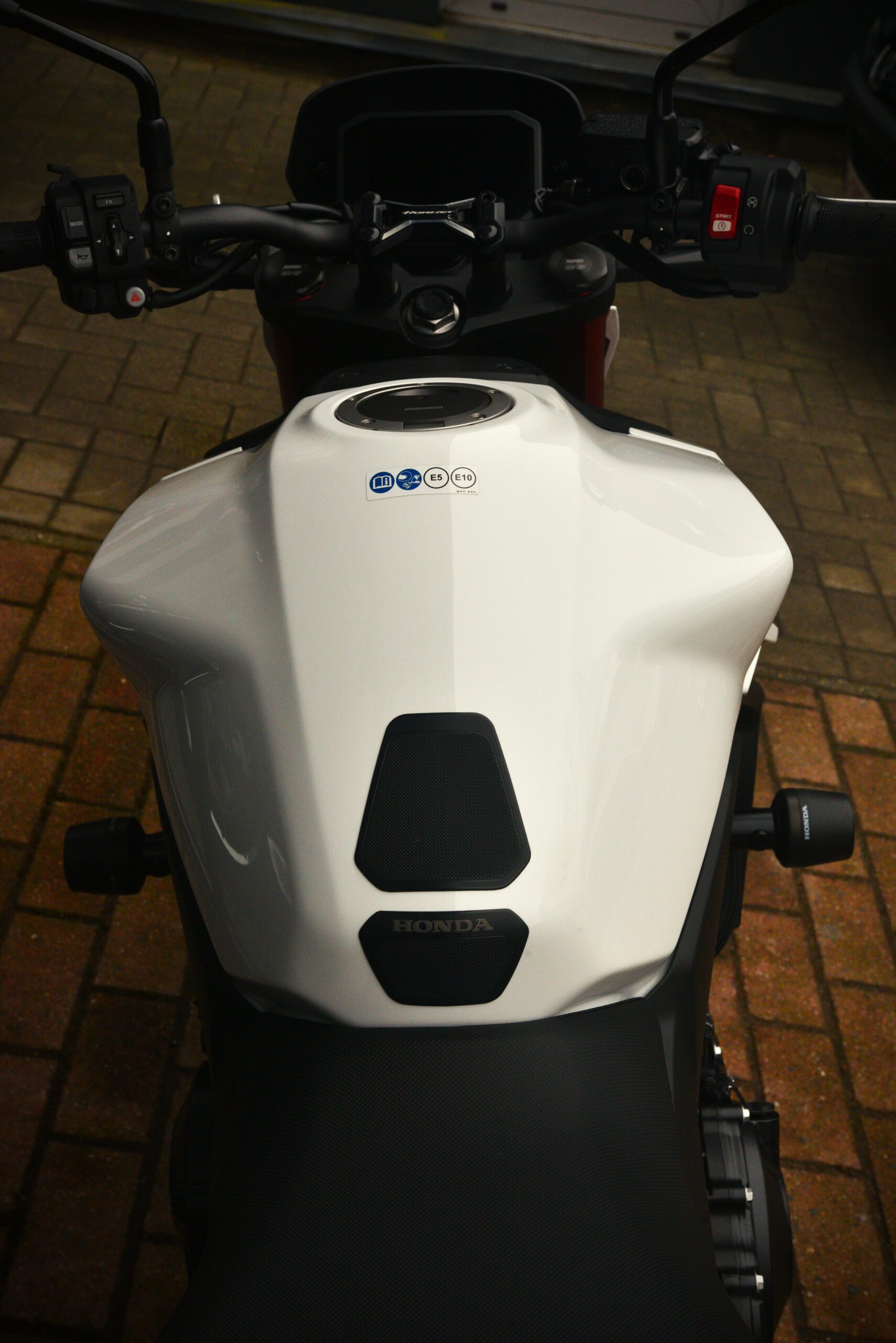 HONDA CB 750 HORNET – Image 7