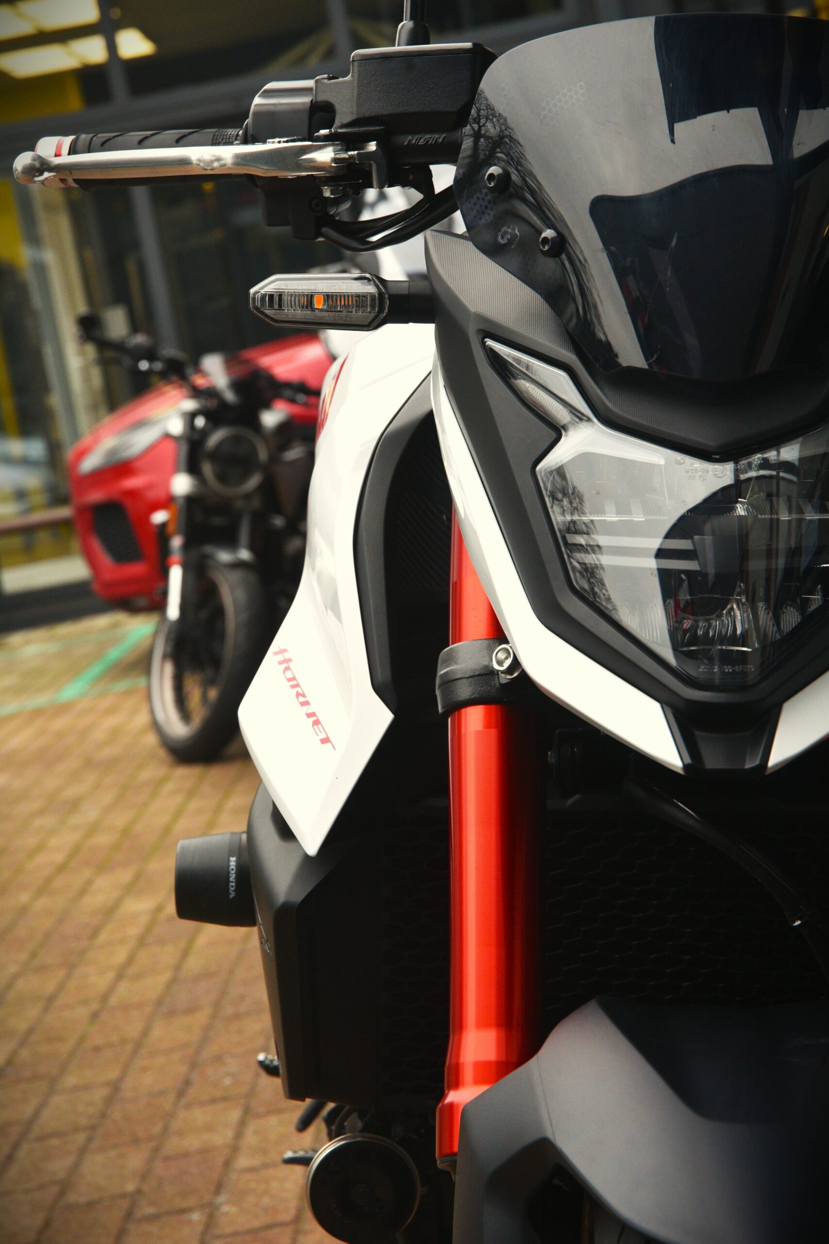 HONDA CB 750 HORNET – Image 8